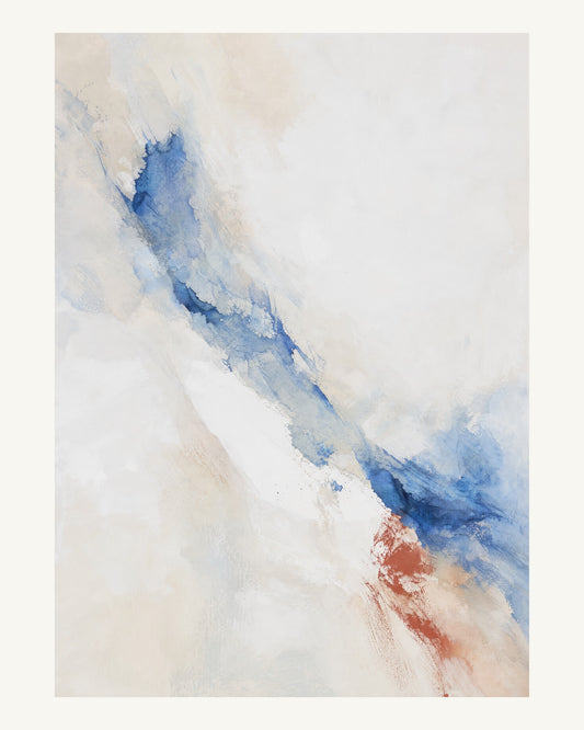 Abstrakt måleriskt motiv i matt vit, varmt elfenben, kobolt, tegelrött. Tunna färgslöjor glider diagonalt över ljusa partier, med ett tätare färgavtryck som motvikt. 40 × 50 cm.