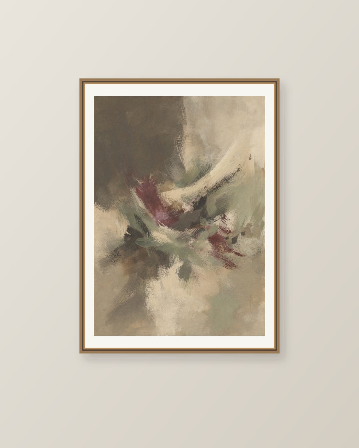 Abstrakt måleriskt motiv i brun-beige, varm krita, vinrött, dämpad salvia. Korta, torra penseldrag möter en bredare rörelse i en färgrik mittpunkt med luft runt omkring. Illustrerad inramningsvy. Ram ingår inte.