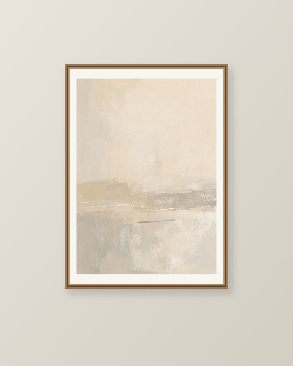 Abstrakt måleriskt motiv i ljus sandbeige, mjuk gråbeige, ljus linne. Breda, ojämna färglager möts kring en avbruten horisont och lämnar gott om ljus luft. Illustrerad inramningsvy. Ram ingår inte.