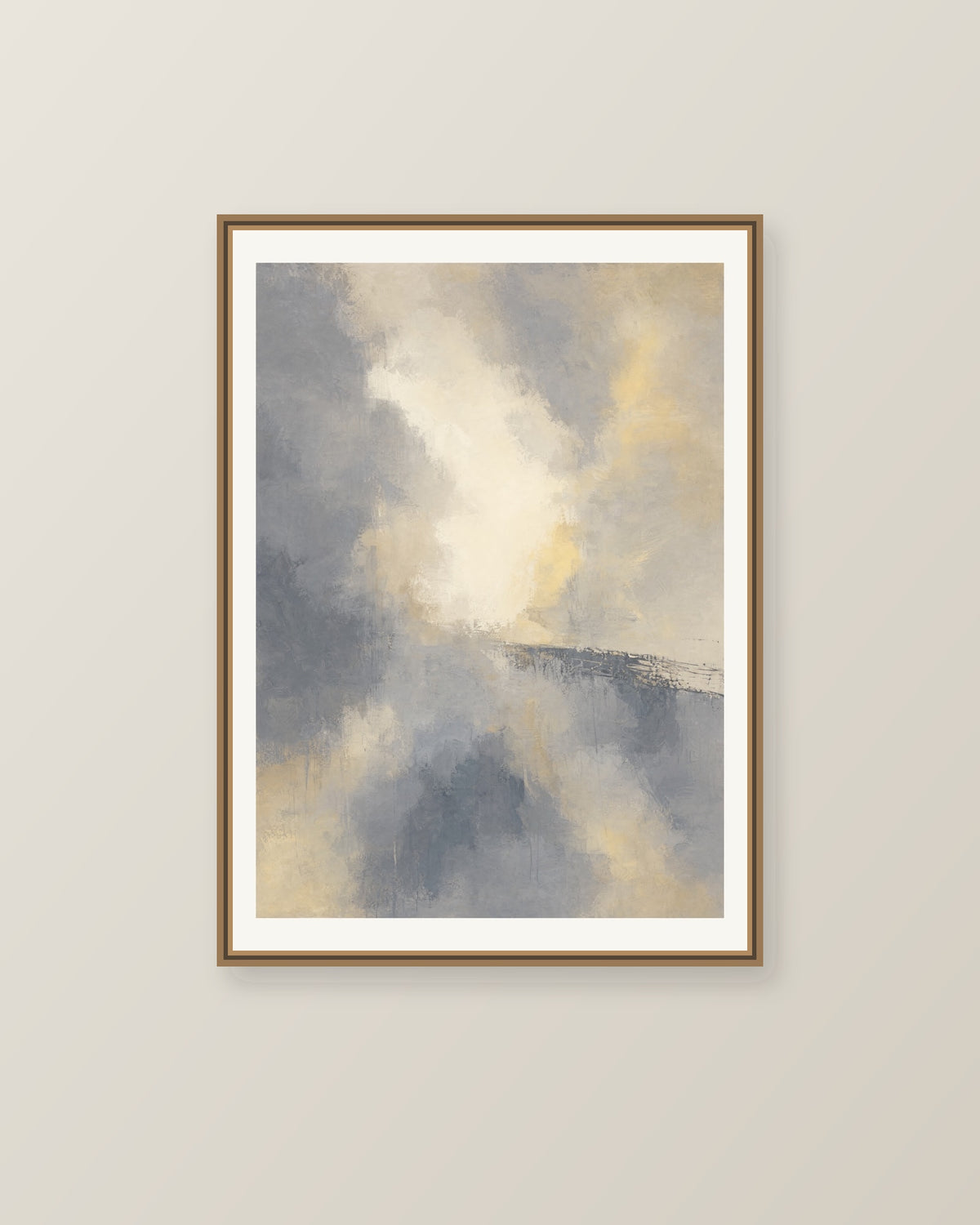 Abstrakt måleriskt motiv i varm vit, mjuk skiffergrå, sandbeige, blek vaniljgul. Mjuka färgfält löser upp sig kring ett ljust mellanrum, med diskreta skrapningar som ger ytan liv. Illustrerad inramningsvy. Ram ingår inte.