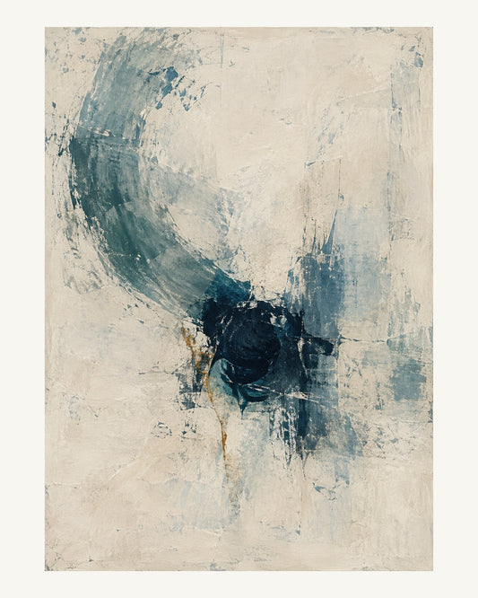 En liten tät blå färgansamling omges av nästan borttorkade tealfärgade rörelser. Format 40 × 50 cm med ljus marginal.