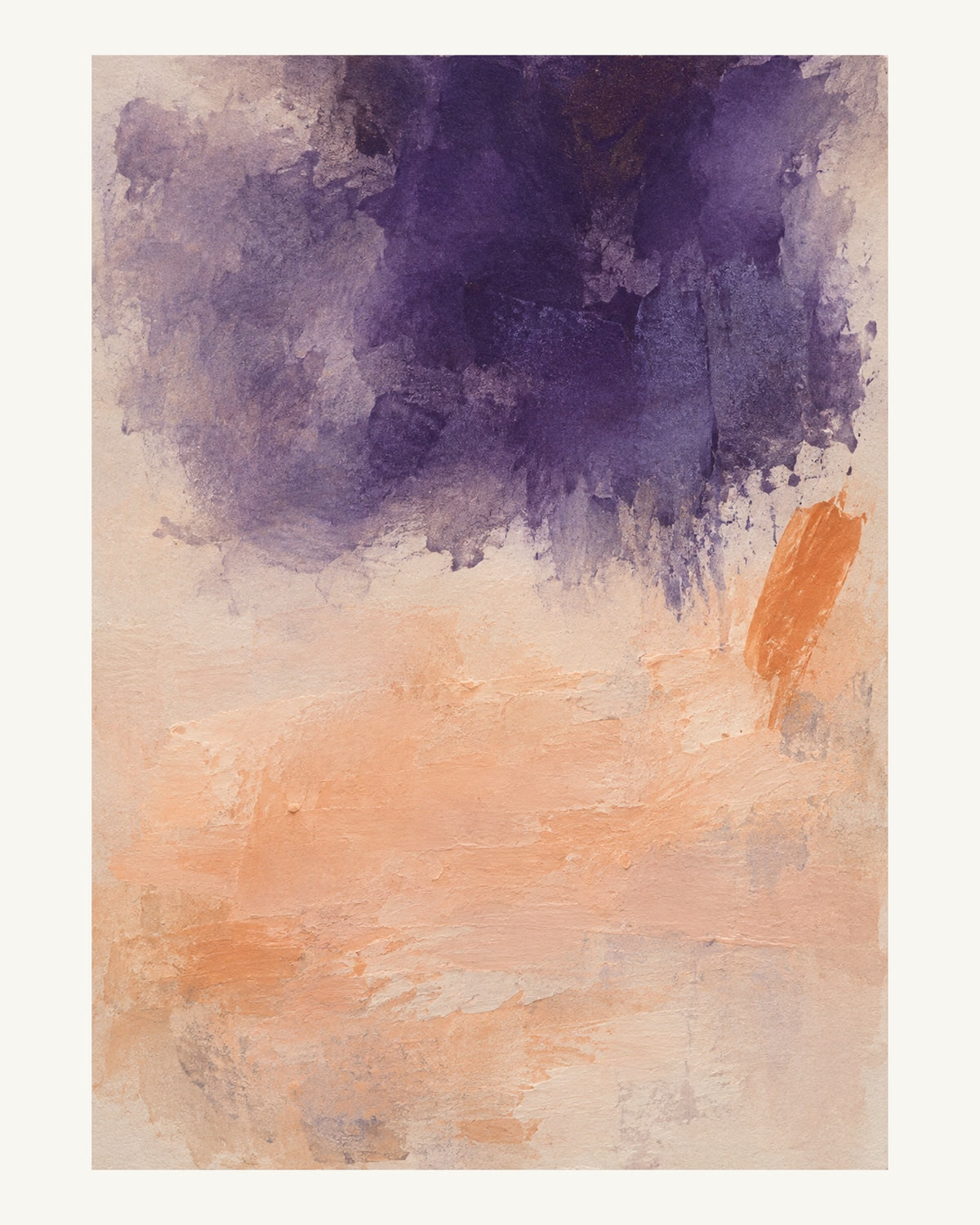 Ett djupt violett färgmoln över persikotoner med ett kort orange drag. Format 40 × 50 cm med ljus marginal.
