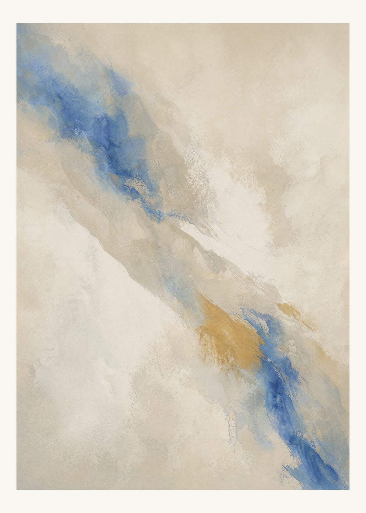Abstrakt måleriskt motiv i beige, kalkvitt, ultramarin, dämpad ockra. Tunna färgslöjor glider diagonalt över ljusa partier, med ett tätare färgavtryck som motvikt. 50 × 70 cm.