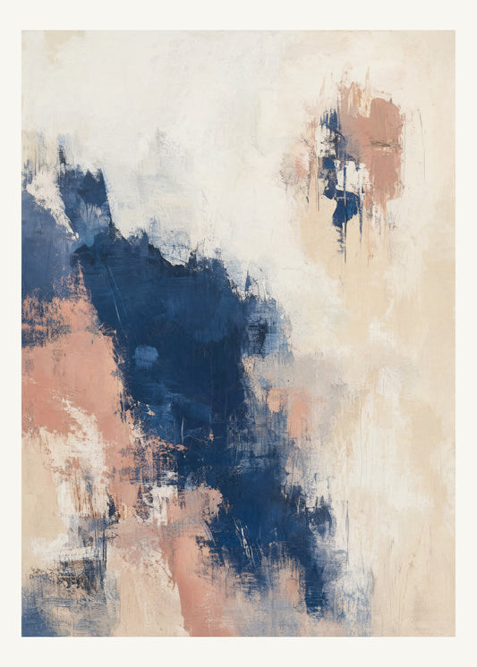 Abstrakt måleriskt motiv i vit ram, benvitt, djup indigo, lerrosa. Ett fylligt, oregelbundet färgfält får tyngd av skrapade lager och bryts av ljusare öppningar. 50 × 70 cm.