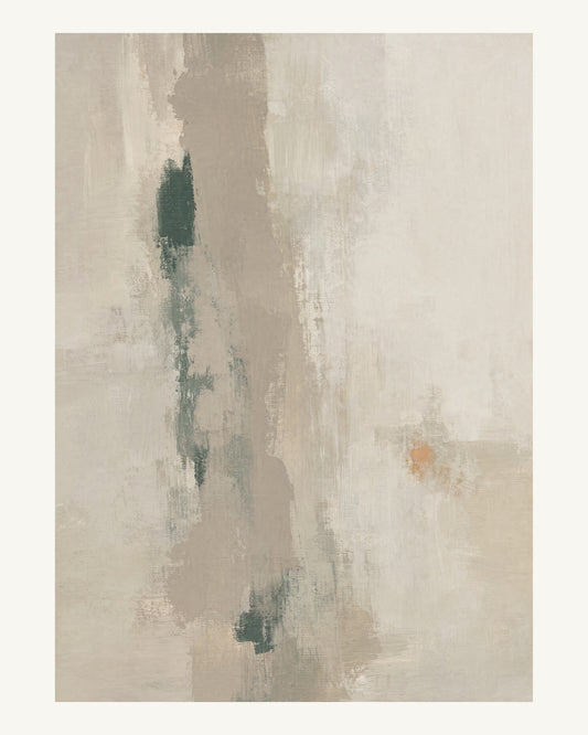 Abstrakt måleriskt motiv i matt yta mörkbeige, ljus kalk, skogsskugga, aprikos. Ett brutet lodrätt färgstråk möter tunna utsuddade slöjor och en liten förskjuten accent. 40 × 50 cm.