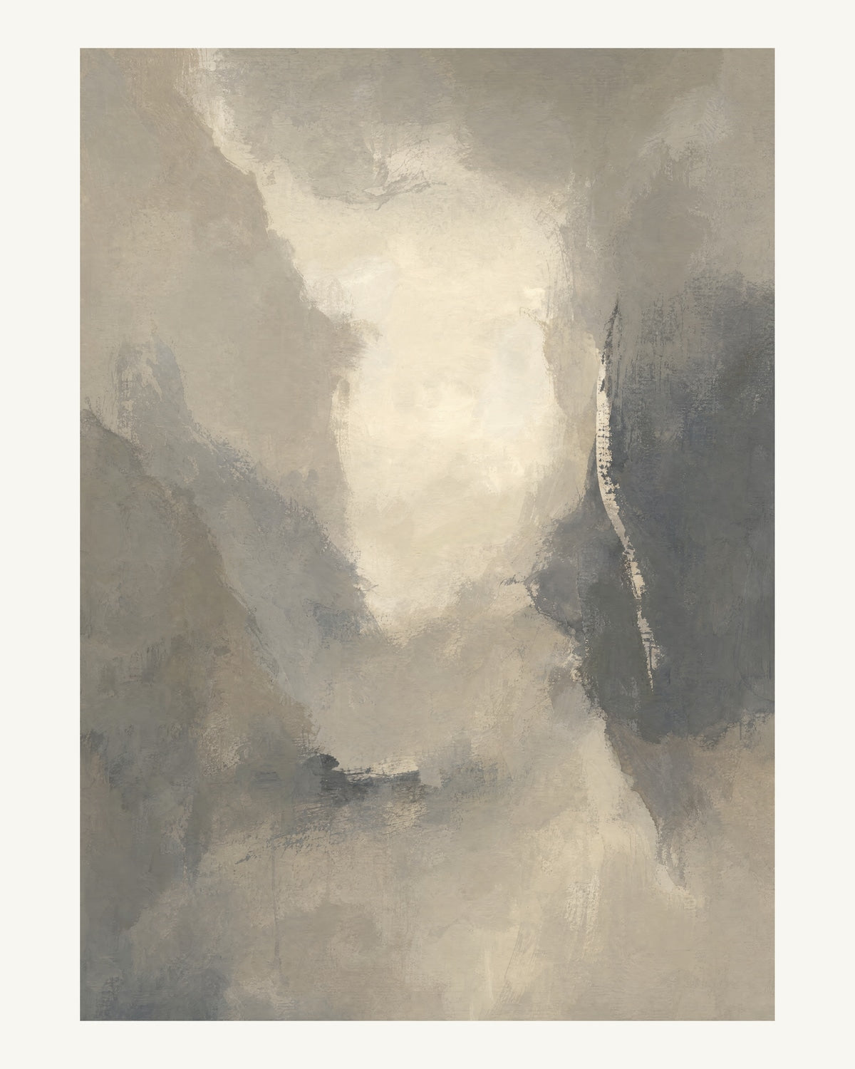 Abstrakt måleriskt motiv i varm taupegrå, ljus gilver/beige, kolgrå. Mjuka färgfält löser upp sig kring ett ljust mellanrum, med diskreta skrapningar som ger ytan liv. 40 × 50 cm.