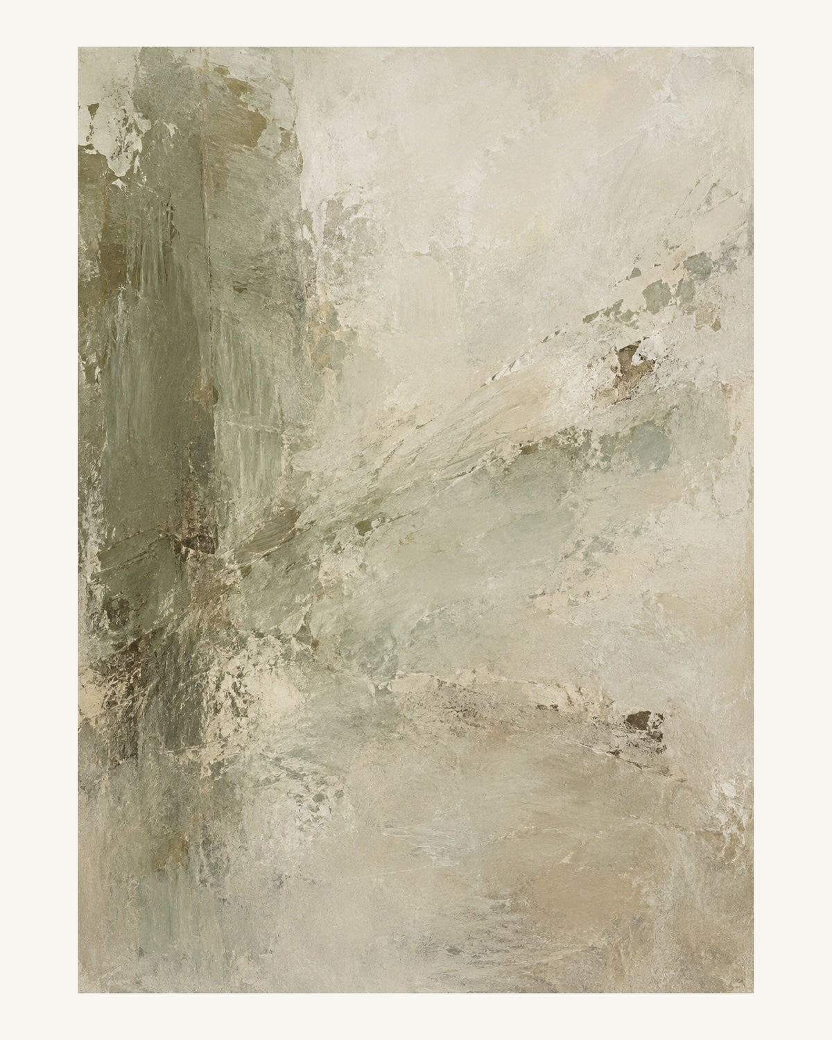 En bred dammgrön färgansats upplöses i små ljusa fragment över en luftig mineralgrund. Format 40 × 50 cm med ljus marginal.