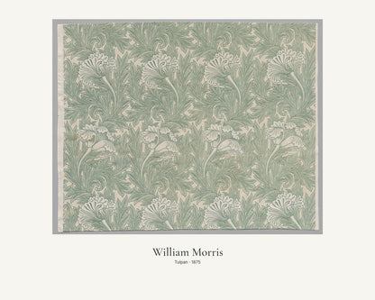 Tulpan av William Morris. Konstposter med ljus marginal och diskret verktext. 40 × 50 cm.