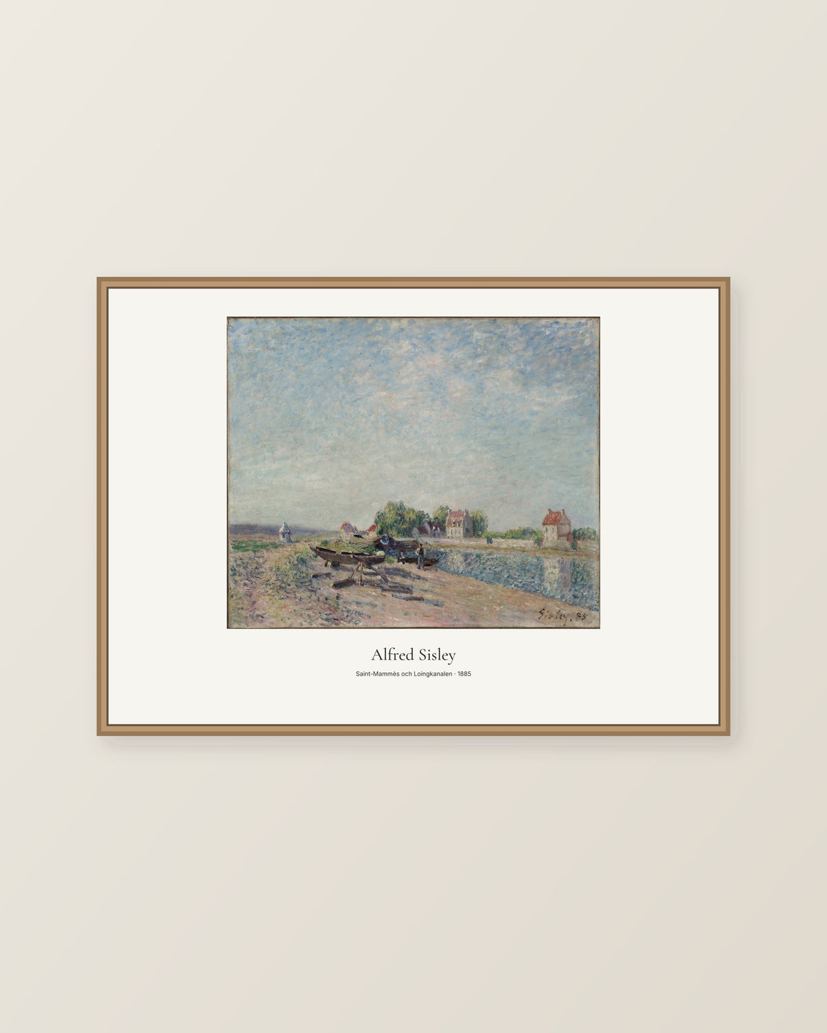Saint-Mammès och Loingkanalen av Alfred Sisley. Konstposter med ljus marginal och diskret verktext. Illustrerad inramningsvy. Ram ingår inte.